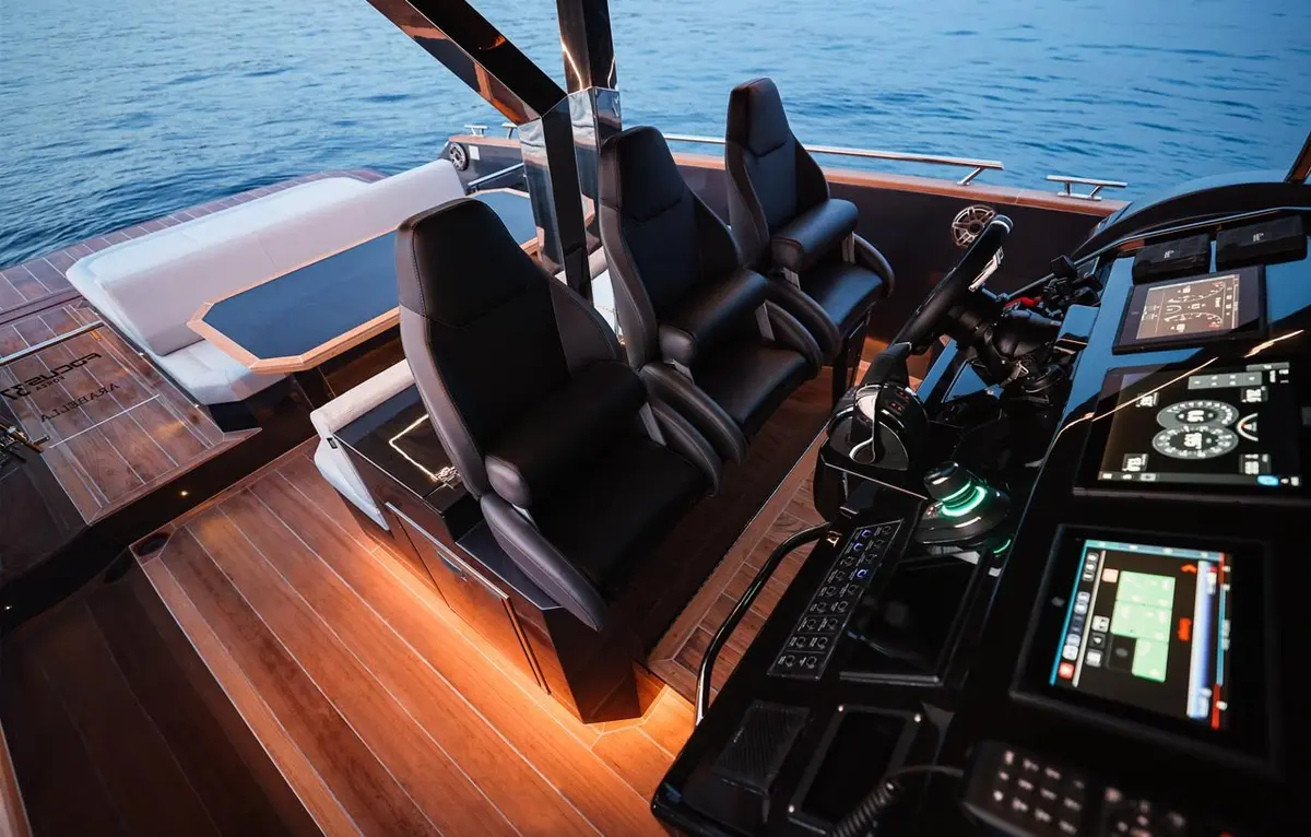 Forza 37, master cabin — Ibiza charter yachts , Ibiza